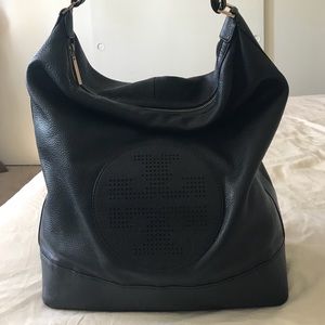 ❤️SOLD❤️ Tory Burch Perforated Hobo Black